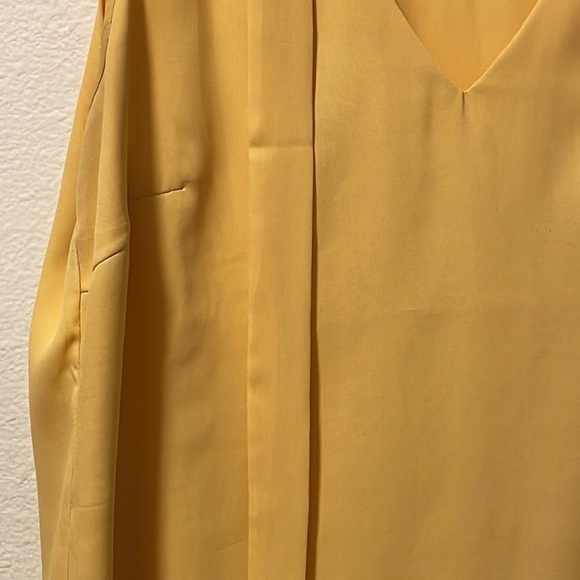 An Elegant WHBM Top! - Picture 4 of 12